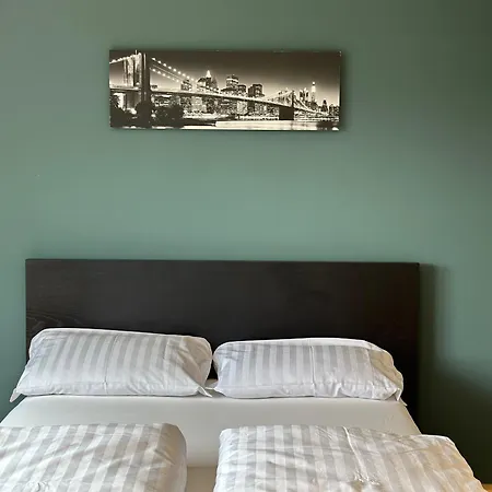 Apartment Near Main Train Station
