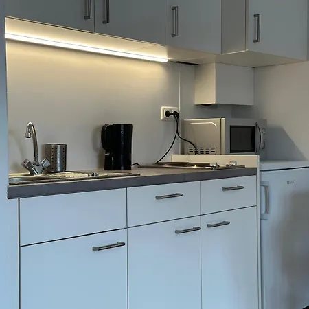 Apartment Near Main Train Station *