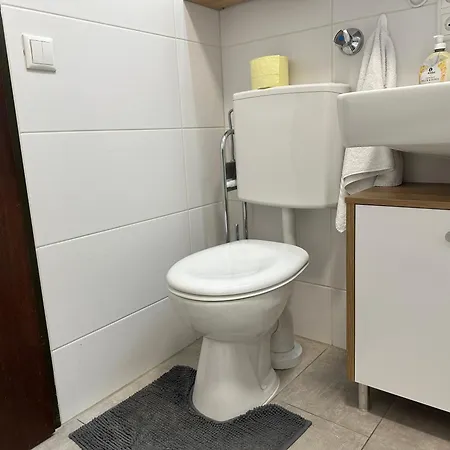 Apartment Near Main Train Station