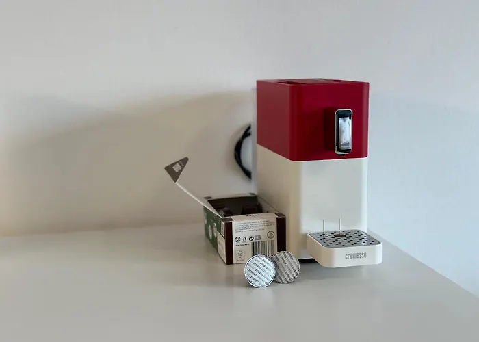 Near Main Train Station * לינץ